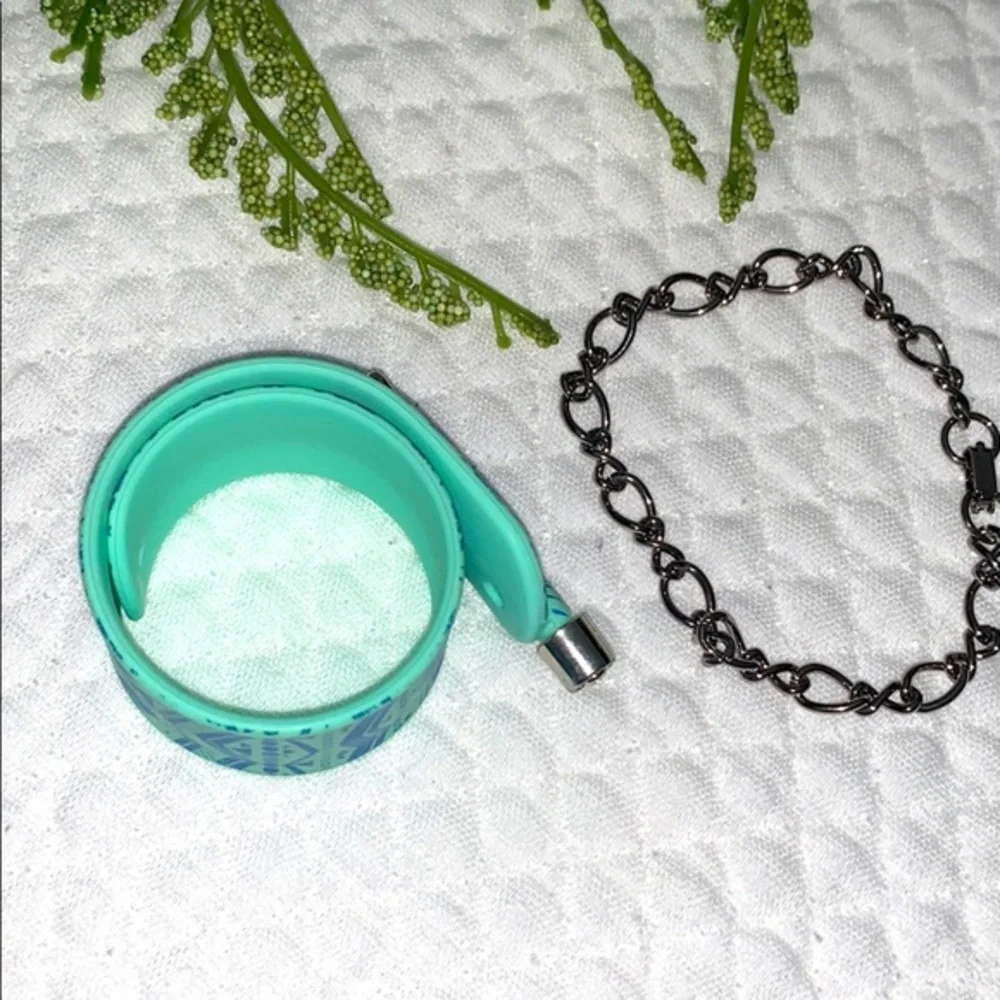 Claire’s Slap Bracelet with computer pointer 💕